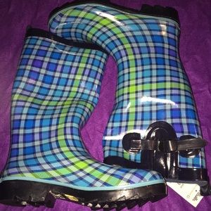 Rain boots